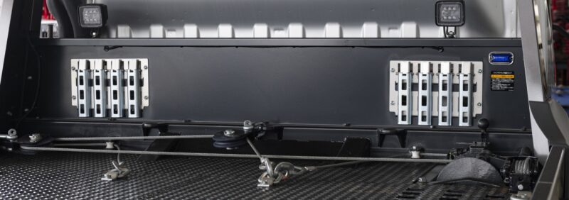 タイヤラッシング収納スペース